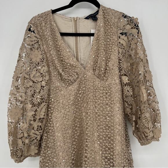 French Connection Lace Sequin Dress Womens Size 4 Gold V Neck NWT Cocktail - Picture 11 of 12